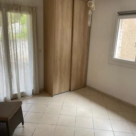 Дом отдыха Location Rez De Isolella Proche De La *